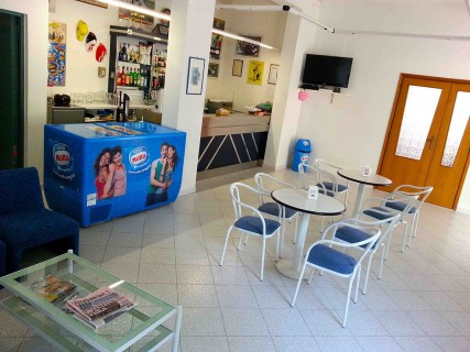 Hotel sala tv bar